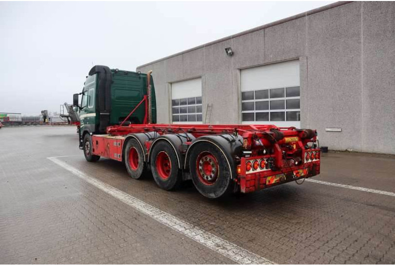 Volvo FM 500 EURO 6 - Sunkvežimis - kabelių sistema: foto 4 Volvo FM 500 EURO 6 - Sunkvežimis - kabelių sistema: foto 4
