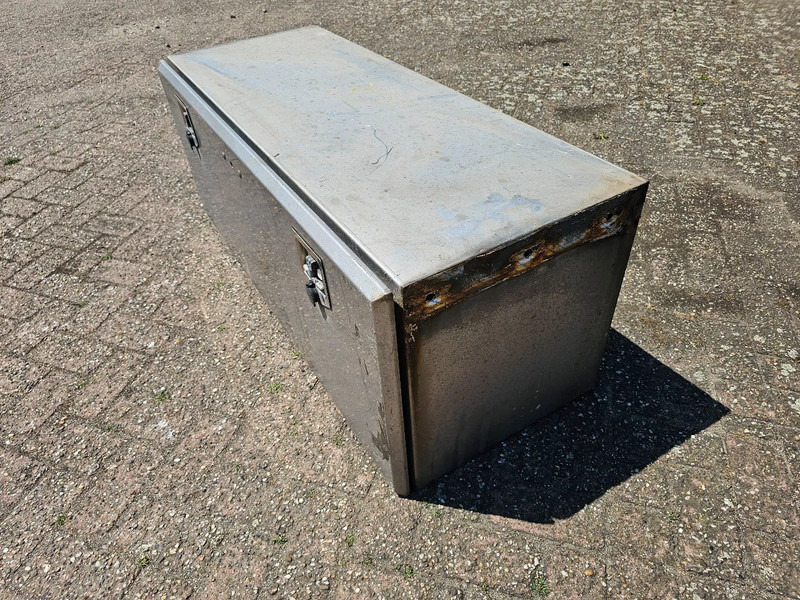 MAN RVS opslag bak - Atsarginės dalys - Sunkvežimis: foto 3 MAN RVS opslag bak - Atsarginės dalys - Sunkvežimis: foto 3