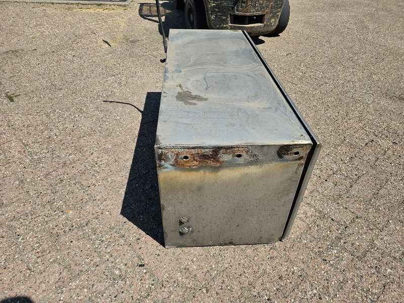 MAN RVS opslag bak - Atsarginės dalys - Sunkvežimis: foto 5 MAN RVS opslag bak - Atsarginės dalys - Sunkvežimis: foto 5