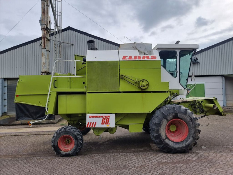 Claas Dominator 68s - Derliaus nuėmimo kombainas: foto 4 Claas Dominator 68s - Derliaus nuėmimo kombainas: foto 4