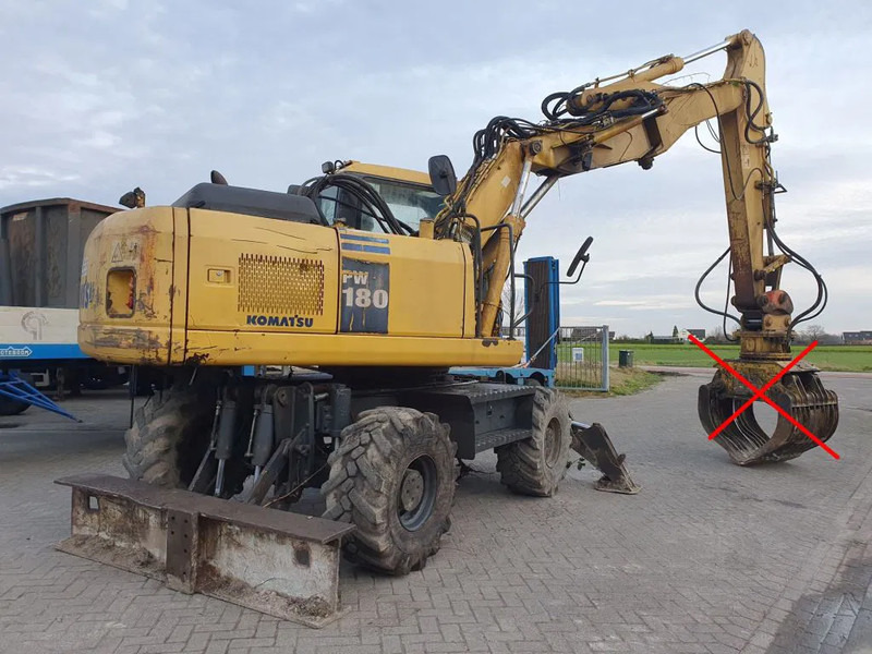 Komatsu PW180-7K - Ratinis ekskavatorius: foto 3 Komatsu PW180-7K - Ratinis ekskavatorius: foto 3