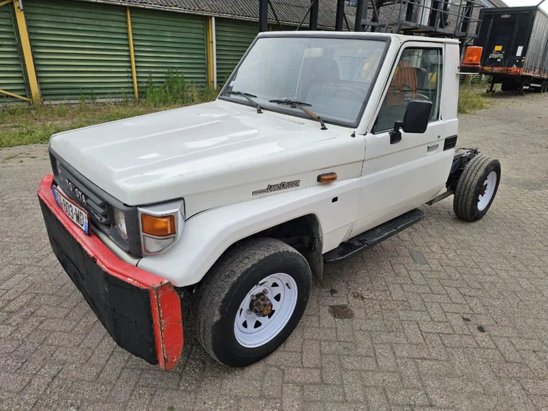 Toyota Land Cruiser LB71MOD - Komercinis automobilis: foto 1 Toyota Land Cruiser LB71MOD - Komercinis automobilis: foto 1