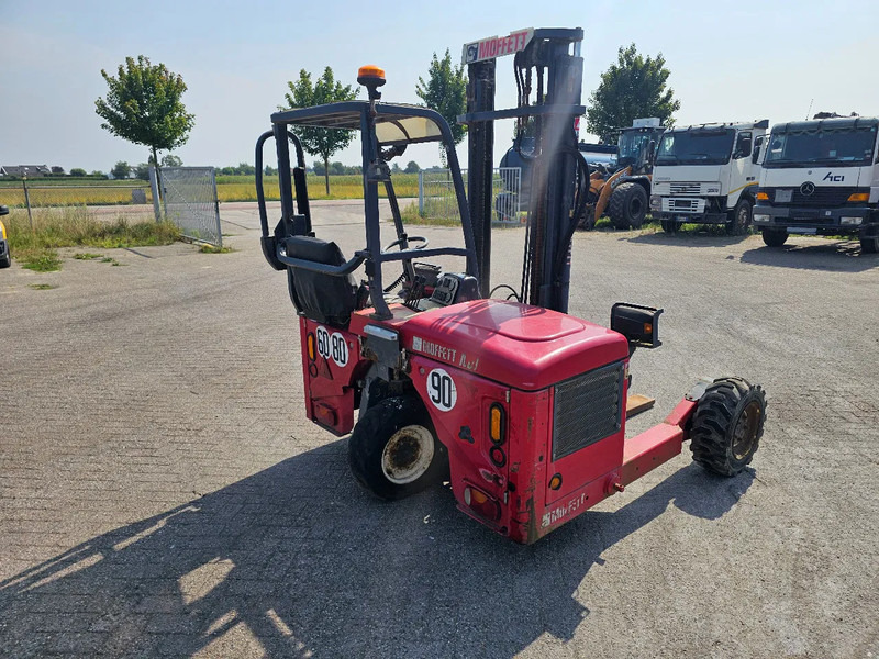 Moffett M4 20.3 RE4-45-1200-900 - Šakinis krautuvas: foto 5 Moffett M4 20.3 RE4-45-1200-900 - Šakinis krautuvas: foto 5
