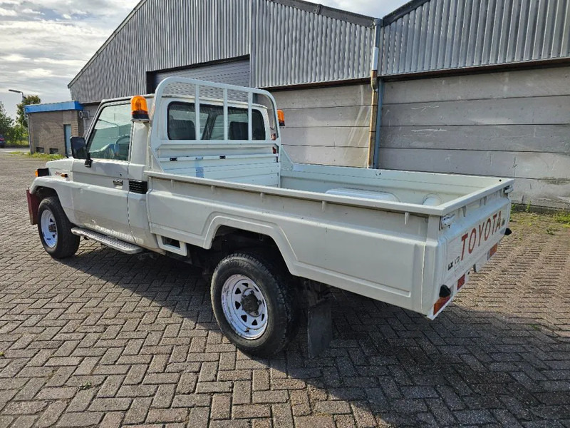 Pikapas Toyota Land Cruiser LB71MOD: foto 8