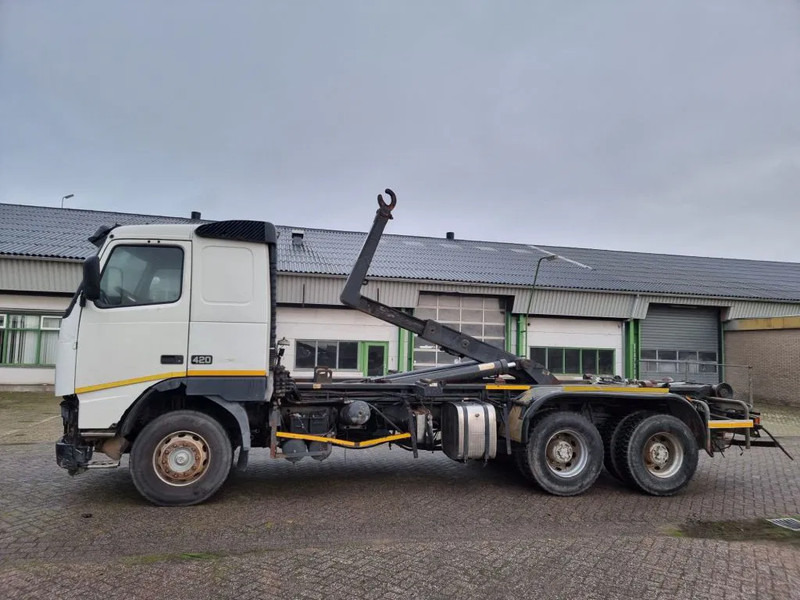 Volvo FH 12.420 6x4 - Manual Gear - STEEL/STEEL - Big Axles - PTO - Savivartis sunkvežimis: foto 1 Volvo FH 12.420 6x4 - Manual Gear - STEEL/STEEL - Big Axles - PTO - Savivartis sunkvežimis: foto 1