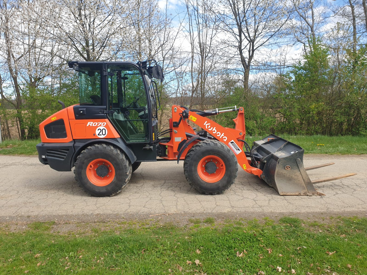 KUBOTA R 070 - Ratinis krautuvas: foto 2 KUBOTA R 070 - Ratinis krautuvas: foto 2