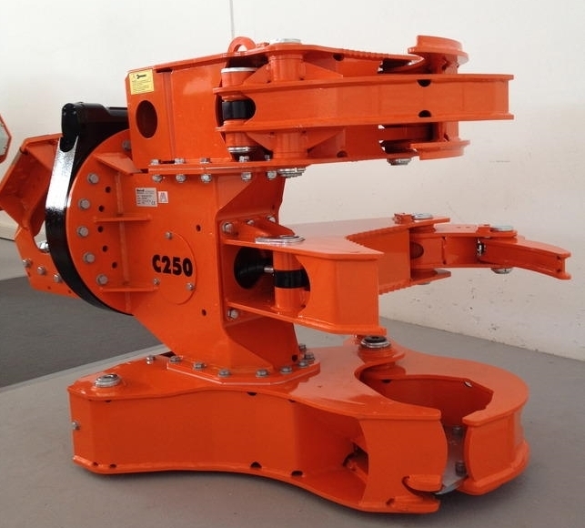 Westtech Woodcracker C 250 - Padargas - Ekskavatorius: foto 1 Westtech Woodcracker C 250 - Padargas - Ekskavatorius: foto 1