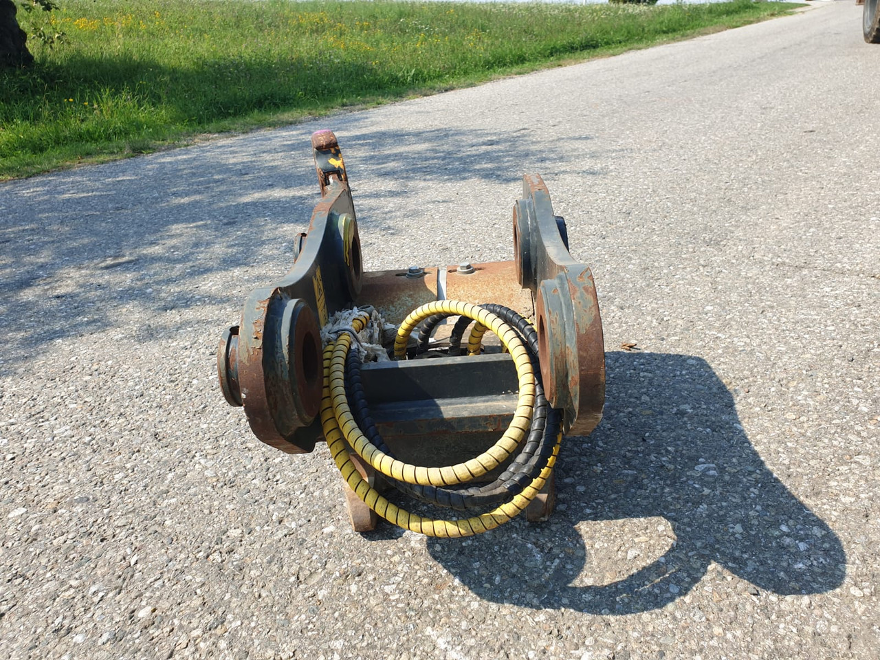 Winkelbauer Hydraulic quick coupler for Case CX 145 - Greita jungtis - Vikšrinis ekskavatorius: foto 4 Winkelbauer Hydraulic quick coupler for Case CX 145 - Greita jungtis - Vikšrinis ekskavatorius: foto 4