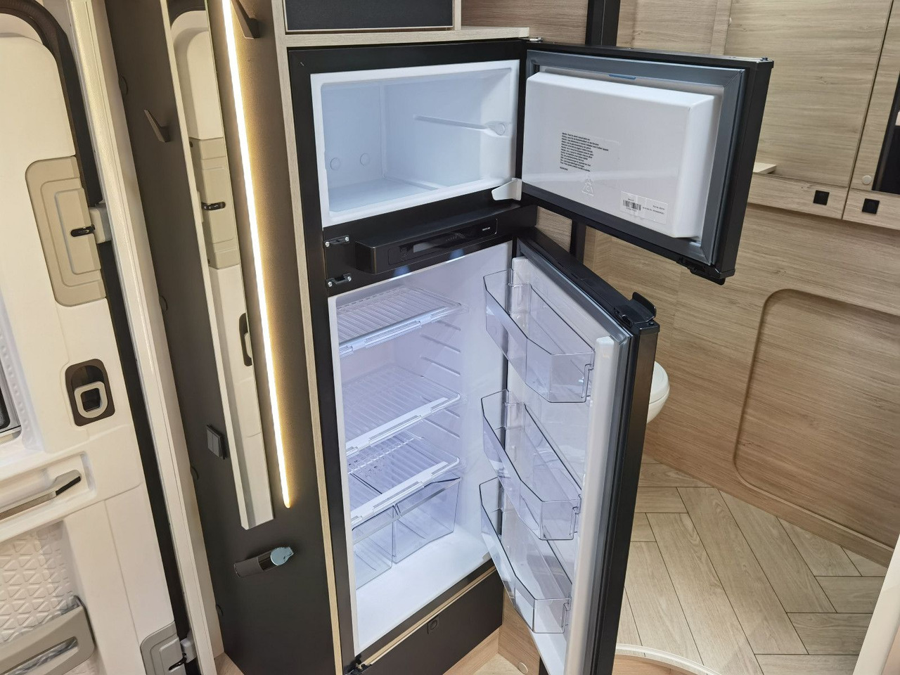 Chausson 640 TITANIUM / -2026- / 165PS-9G. / XXL-HUBBETT lizingą Chausson 640 TITANIUM / -2026- / 165PS-9G. / XXL-HUBBETT: foto 12