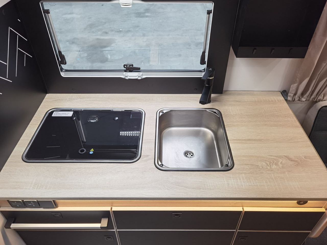 Chausson 640 TITANIUM / -2026- / 165PS-9G. / XXL-HUBBETT lizingą Chausson 640 TITANIUM / -2026- / 165PS-9G. / XXL-HUBBETT: foto 10