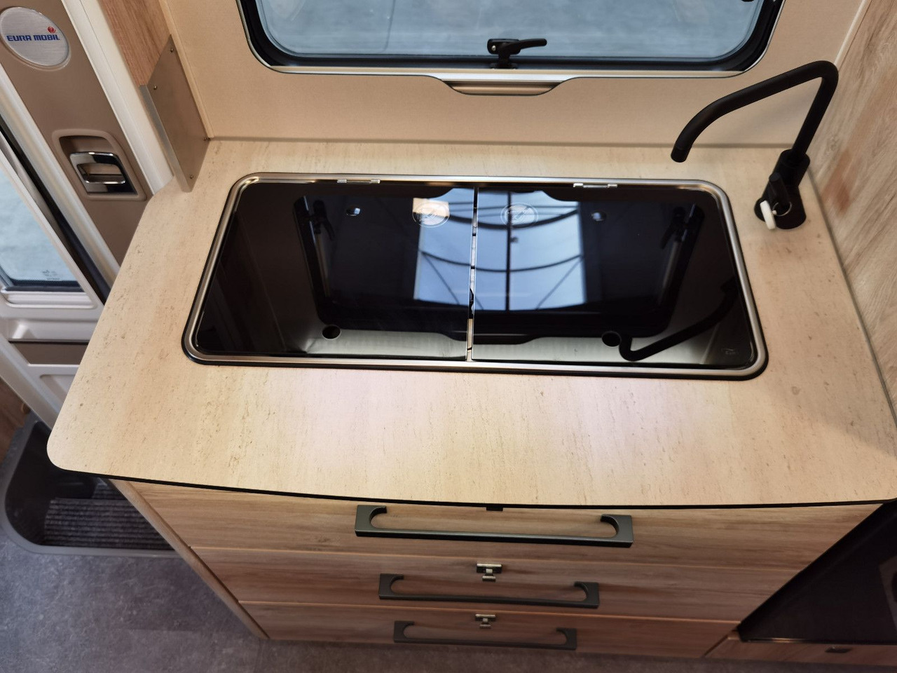 Pusiau integruotas kemperis Eura Mobil PROFILA T 660 EB / -2025-/ 140PS / MONDIAL-PAKET: foto 16