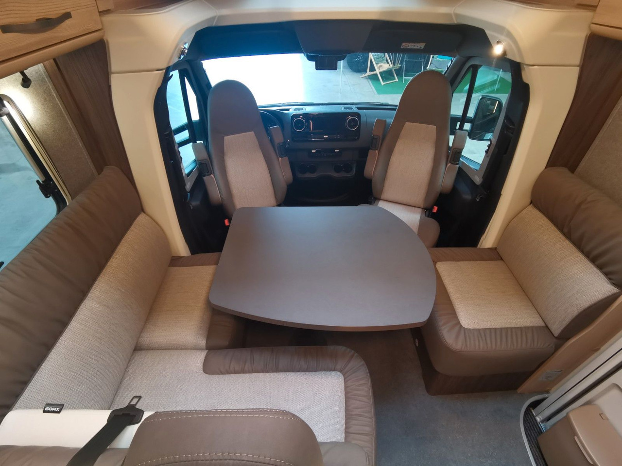 Pusiau integruotas kemperis Eura Mobil PROFILA T 726 EB /-2025-/ MONDIAL PLUS & S-PAKET: foto 15