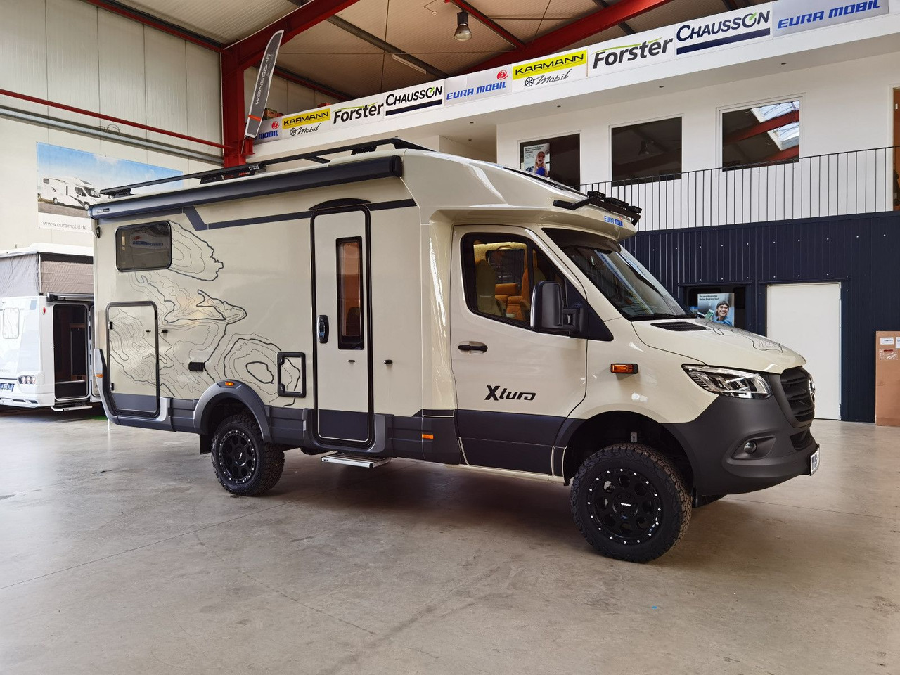 Eura Mobil XTURA 686 EF / MODELL 2026 /4x4 /TOP-AUSSTATTUNG - Pusiau integruotas kemperis: foto 5 Eura Mobil XTURA 686 EF / MODELL 2026 /4x4 /TOP-AUSSTATTUNG - Pusiau integruotas kemperis: foto 5