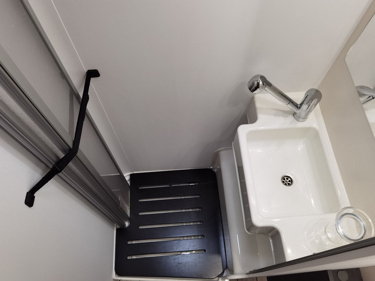 Forster T 699 EB /-2025-/ 140PS/ EINZELBETTEN & HUBBETT lizingą Forster T 699 EB /-2025-/ 140PS/ EINZELBETTEN & HUBBETT: foto 24