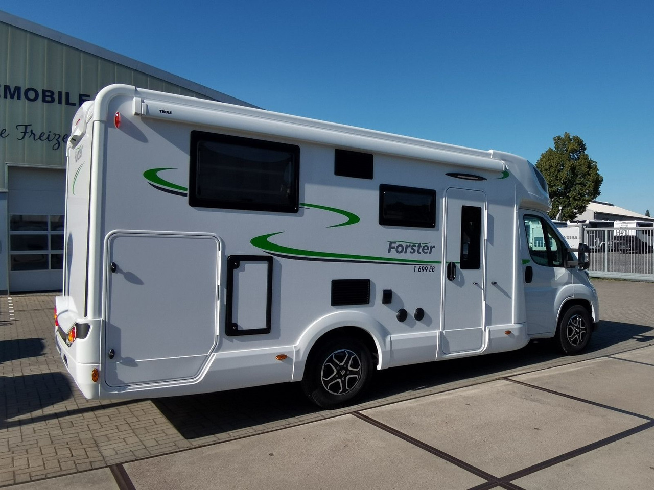 Forster T 699 EB /MODELL 2025/EINZELBETT/AUTOMATIK - Pusiau integruotas kemperis: foto 4 Forster T 699 EB /MODELL 2025/EINZELBETT/AUTOMATIK - Pusiau integruotas kemperis: foto 4