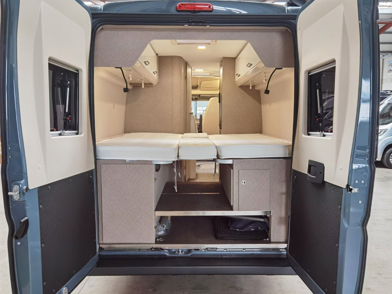 Mikroautobusas kemperis Karmann DAVIS 620 TRENDSTYLE / - 2026 -/ 140PS-AUTOMATIK: foto 12