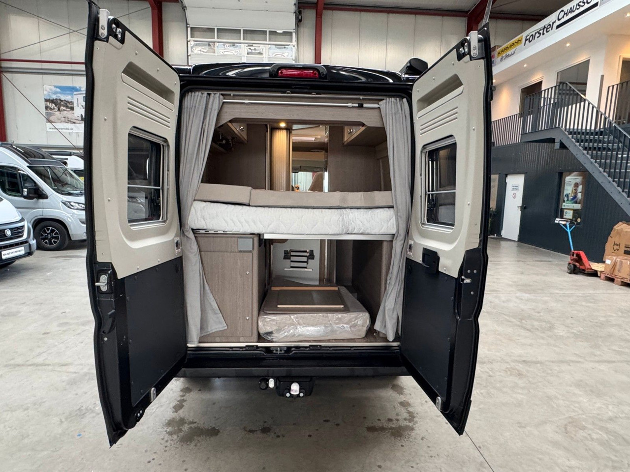 Mikroautobusas kemperis Pössl 2WIN R PLUS / 165PS / 1.HAND / AHK / NAVI / ALU.: foto 13