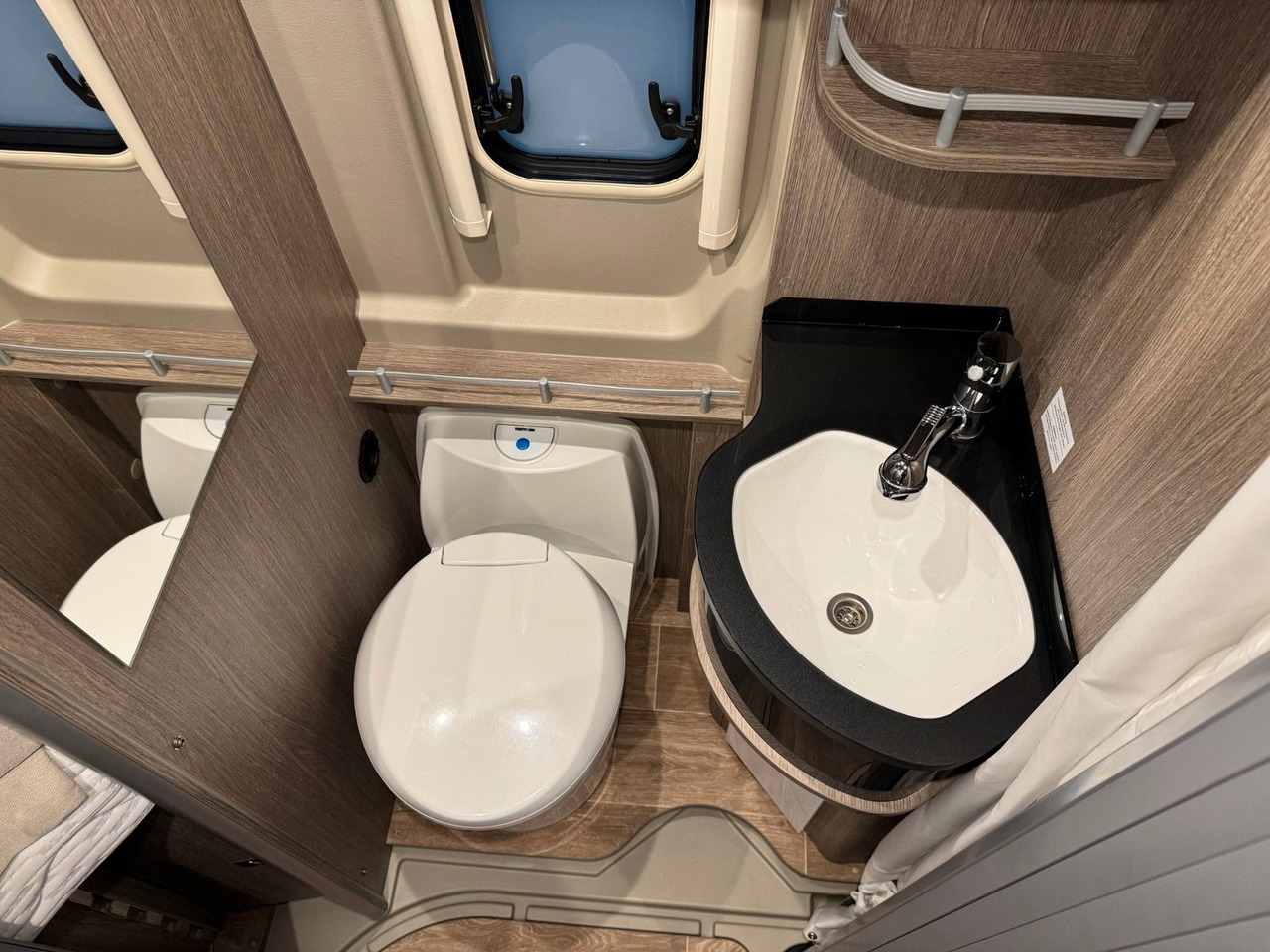 Mikroautobusas kemperis Pössl 2WIN R PLUS / 165PS / 1.HAND / AHK / NAVI / ALU.: foto 25