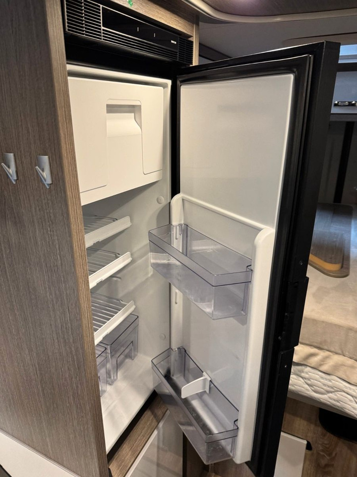 Mikroautobusas kemperis Pössl 2WIN R PLUS / 165PS / 1.HAND / AHK / NAVI / ALU.: foto 21