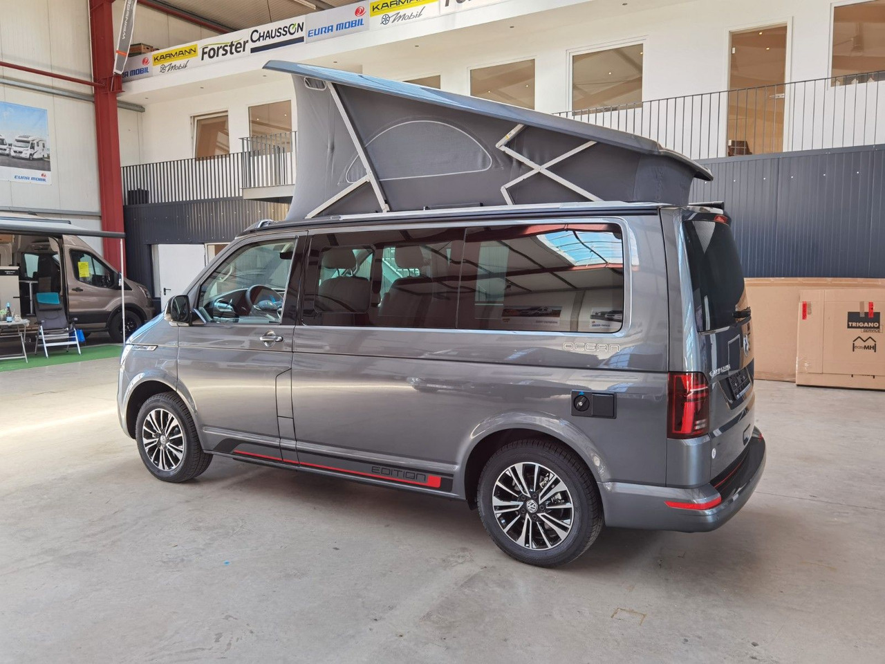 Volkswagen T6.1 CALIFORNIA OCEAN EDITION / DSG / NAVI / ACC - Keleivinis furgonas: foto 5 Volkswagen T6.1 CALIFORNIA OCEAN EDITION / DSG / NAVI / ACC - Keleivinis furgonas: foto 5