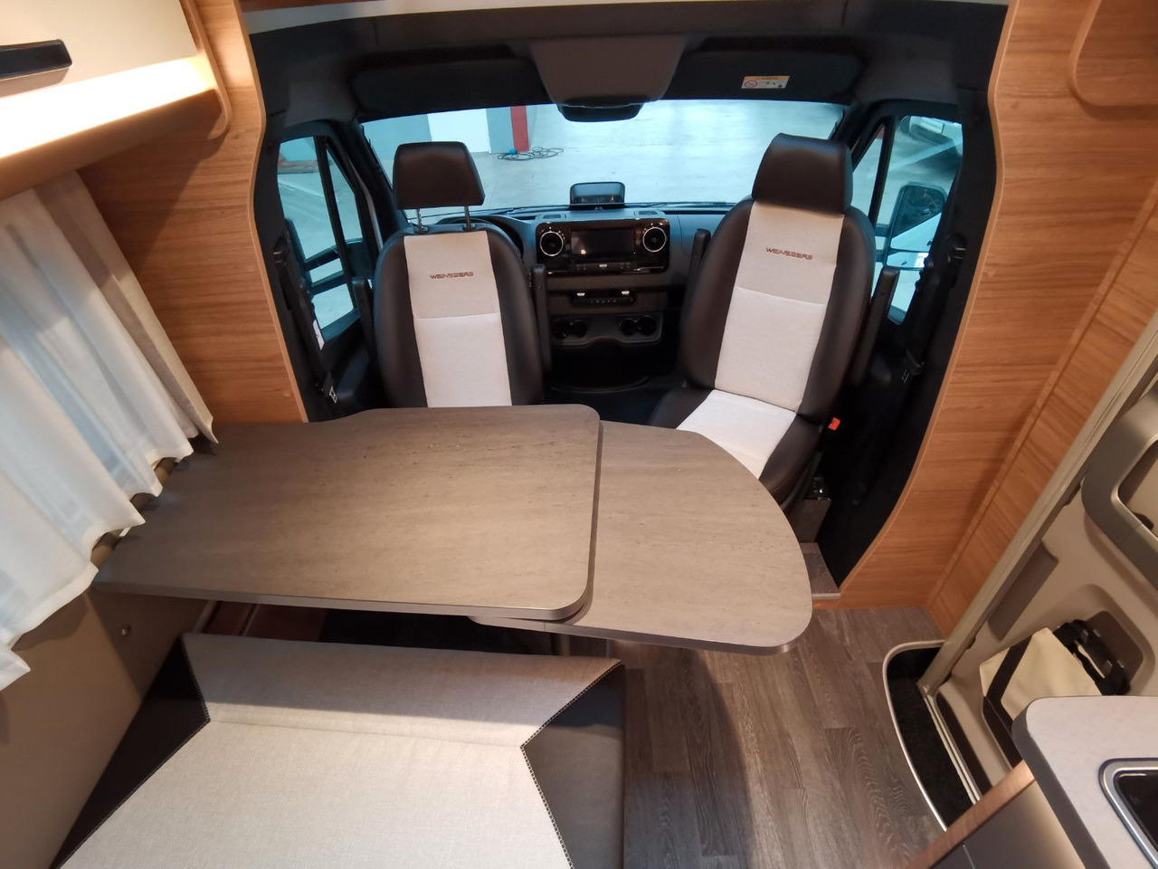 Pusiau integruotas kemperis Weinsberg CARACOMPACT 640 MEG EDITION-PEPPER /-MODELL 2026: foto 20