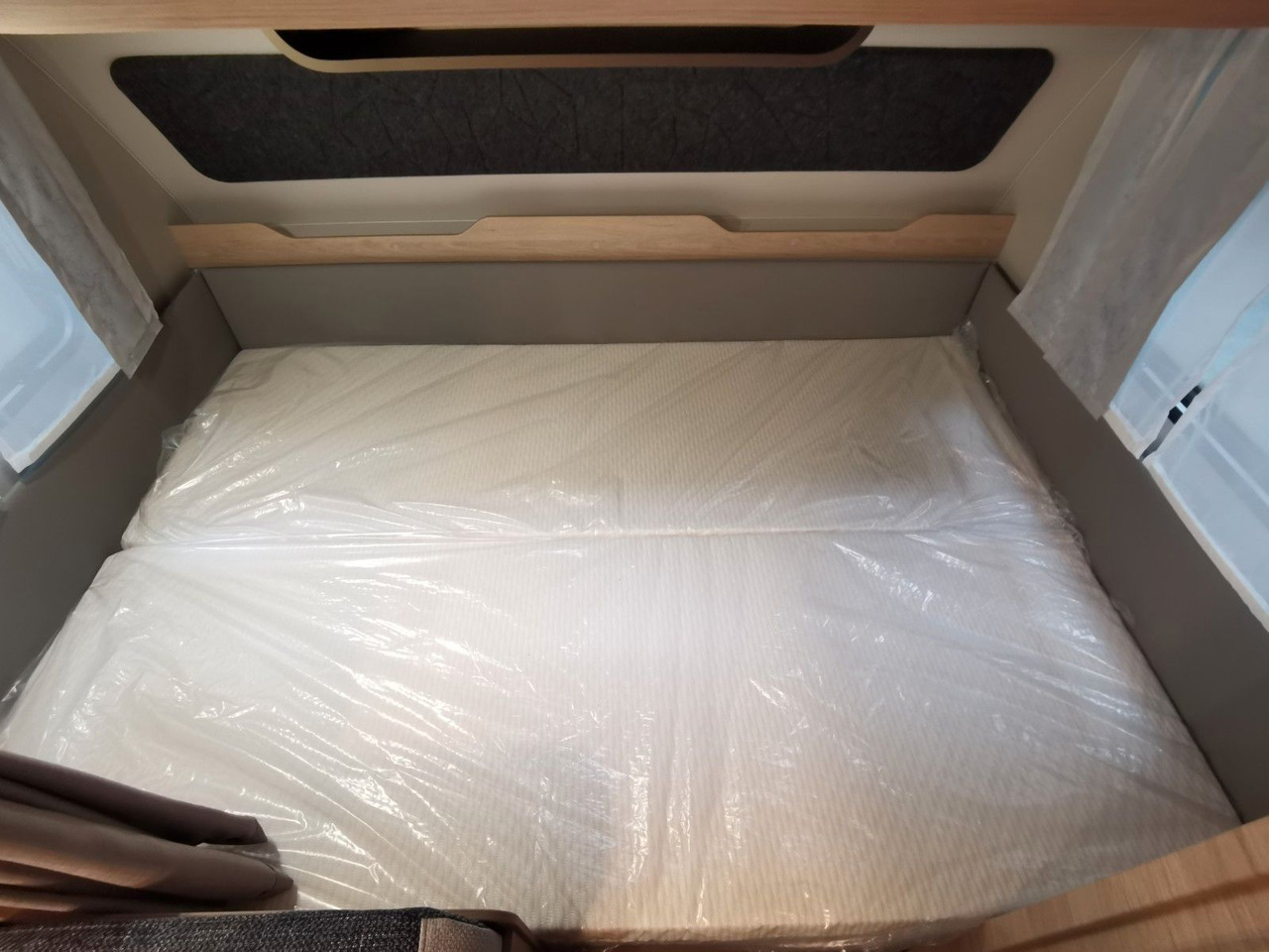 Prikabinamas namelis Weinsberg CARAONE 480 QDK / - 2026 - / ETAGENBETTEN: foto 19 Prikabinamas namelis Weinsberg CARAONE 480 QDK / - 2026 - / ETAGENBETTEN: foto 19