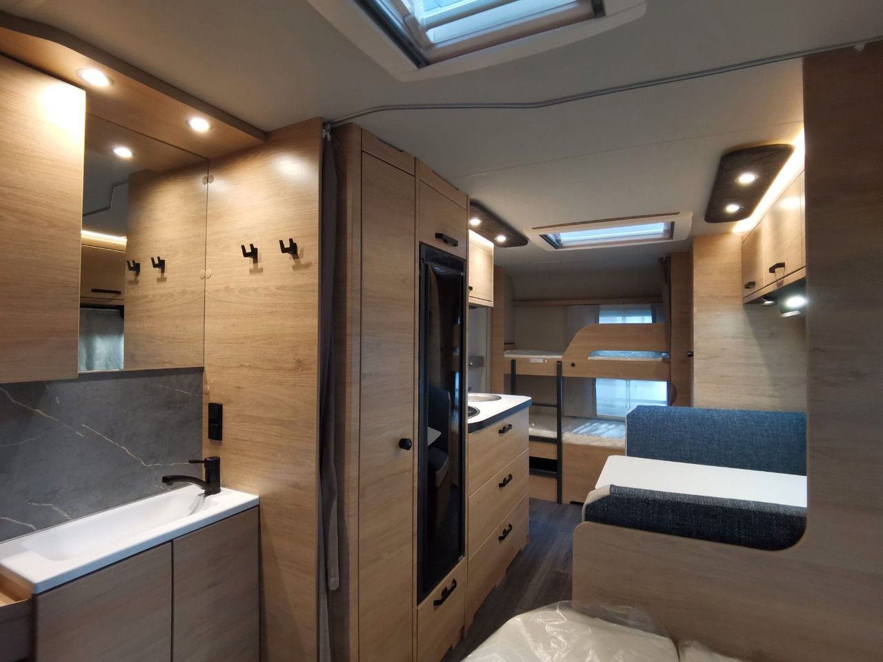 Prikabinamas namelis Weinsberg CARAONE 500 FDK / -2026- / ETAGENBETTEN / 1700kg: foto 14 Prikabinamas namelis Weinsberg CARAONE 500 FDK / -2026- / ETAGENBETTEN / 1700kg: foto 14