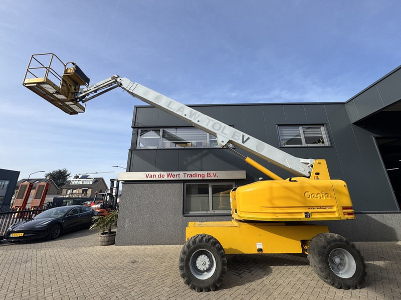 Genie S-65 DEUTZ DIESEL 1998 boomlift 21.81 Meter Werkhoogte - Teleskopinis keltuvas: foto 5 Genie S-65 DEUTZ DIESEL 1998 boomlift 21.81 Meter Werkhoogte - Teleskopinis keltuvas: foto 5