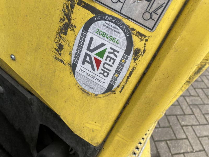 Hyster E 3.20 XM - Elektrinis krautuvas: foto 5 Hyster E 3.20 XM - Elektrinis krautuvas: foto 5
