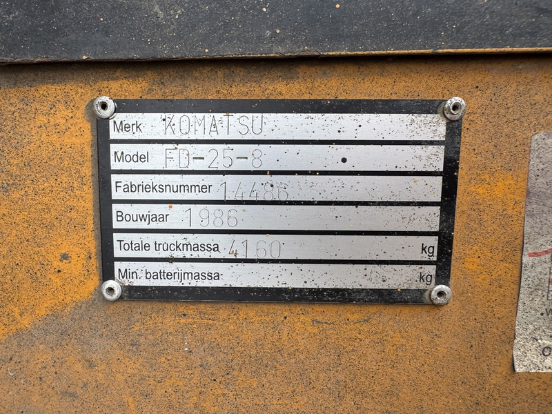 Dyzelinis krautuvas Komatsu FD25-8 Triplo 600 Freelift / 3e Functie Isuzu Diesel: foto 16 Dyzelinis krautuvas Komatsu FD25-8 Triplo 600 Freelift / 3e Functie Isuzu Diesel: foto 16