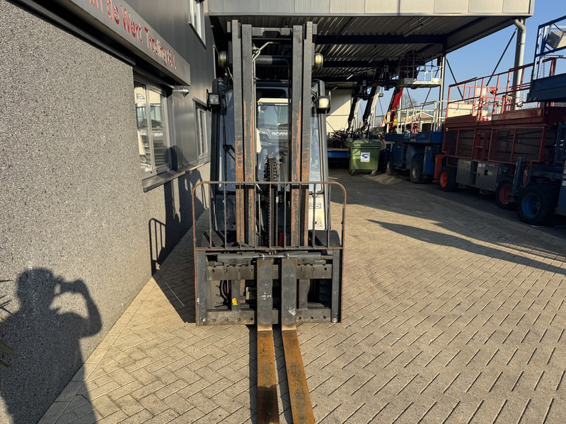 Linde H 35 D heftruck LINDE triplo550 freelift sideshift 2007 VW DIESEL - Dyzelinis krautuvas: foto 4 Linde H 35 D heftruck LINDE triplo550 freelift sideshift 2007 VW DIESEL - Dyzelinis krautuvas: foto 4