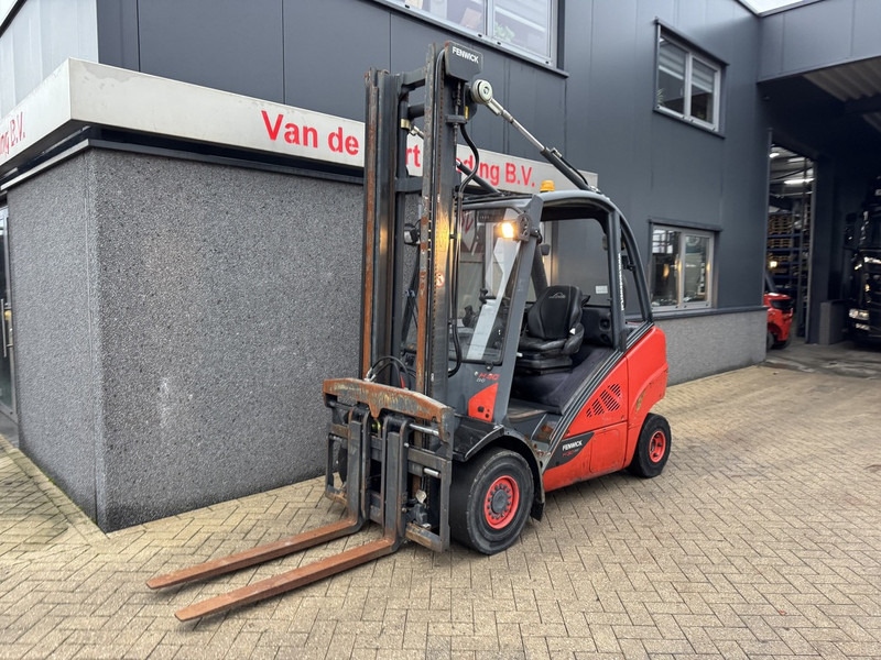 Linde H30D-02 Duplo 450 Sideshift / Vorkversteller VW Diesel 2014 - Dyzelinis krautuvas: foto 3 Linde H30D-02 Duplo 450 Sideshift / Vorkversteller VW Diesel 2014 - Dyzelinis krautuvas: foto 3