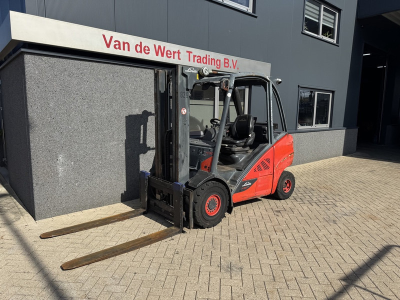 Linde H30D-02 Triplo 465 Freelift / Sideshift / VW Diesel 2014 - Dyzelinis krautuvas: foto 2 Linde H30D-02 Triplo 465 Freelift / Sideshift / VW Diesel 2014 - Dyzelinis krautuvas: foto 2