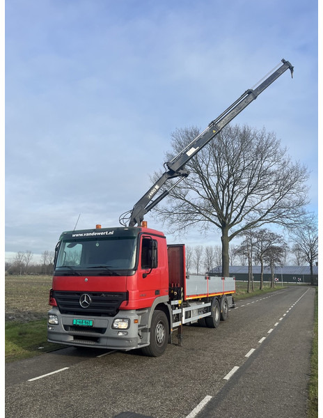 Mercedes-Benz ACTROS 2832 - Platforminis/ Bortinis sunkvežimis, Sunkvežimis su kranu: foto 2 Mercedes-Benz ACTROS 2832 - Platforminis/ Bortinis sunkvežimis, Sunkvežimis su kranu: foto 2