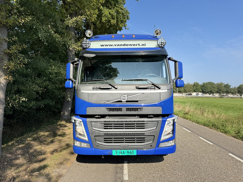 Volvo FM370 6X2 Machine Transporter / Oprij Vrachtwagen 2019 / EURO 6 / 550DKM / Steering Wheel / APK 11-2026 - Autovežis sunkvežimis: foto 5 Volvo FM370 6X2 Machine Transporter / Oprij Vrachtwagen 2019 / EURO 6 / 550DKM / Steering Wheel / APK 11-2026 - Autovežis sunkvežimis: foto 5
