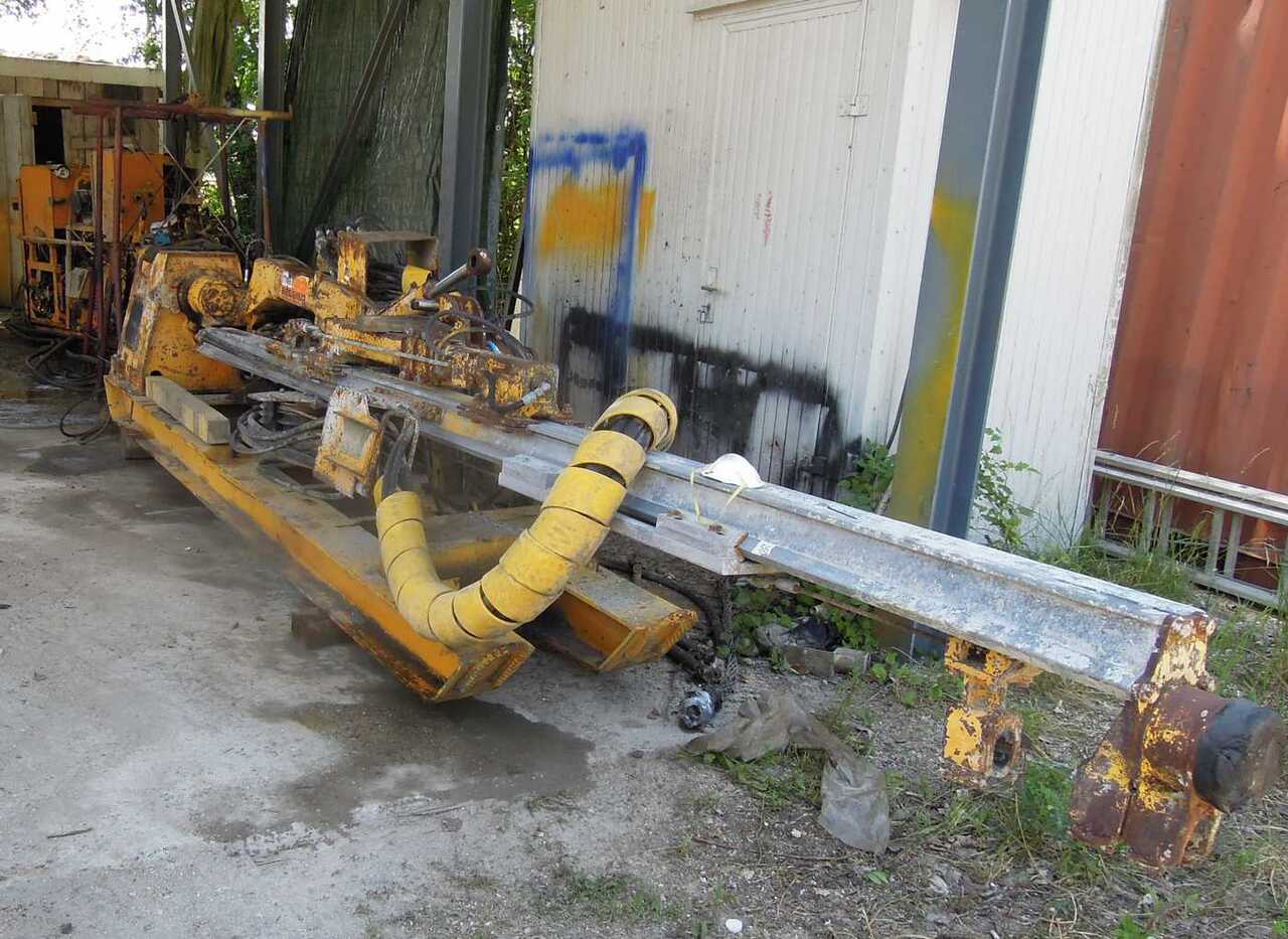 AtlasCopco BUT 6 EH drill boom - Tunelių kasimo mašina: foto 5 AtlasCopco BUT 6 EH drill boom - Tunelių kasimo mašina: foto 5