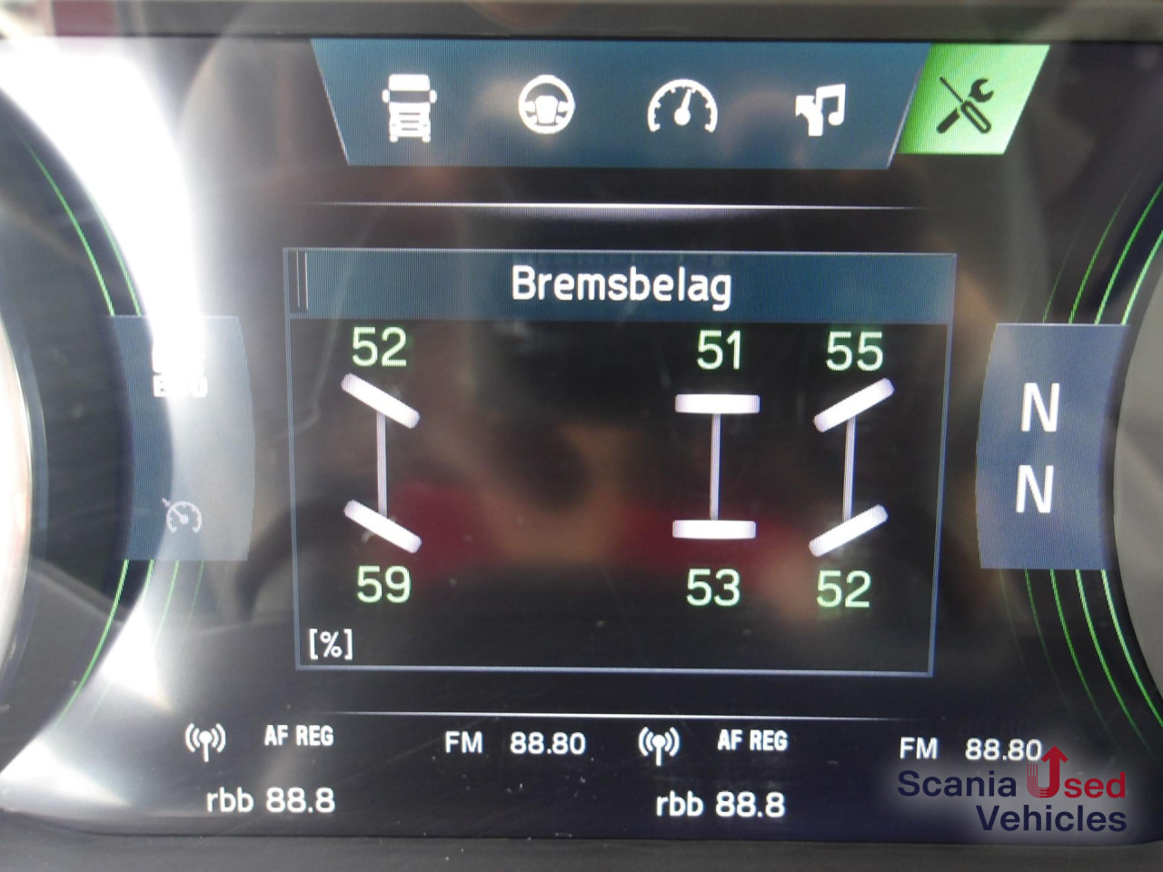 SCANIA G 320 B6x2*4NB / Getränkekoffer / Ladebordwand 2t - Gėrimų tiekimo sunkvežimis: foto 4 SCANIA G 320 B6x2*4NB / Getränkekoffer / Ladebordwand 2t - Gėrimų tiekimo sunkvežimis: foto 4