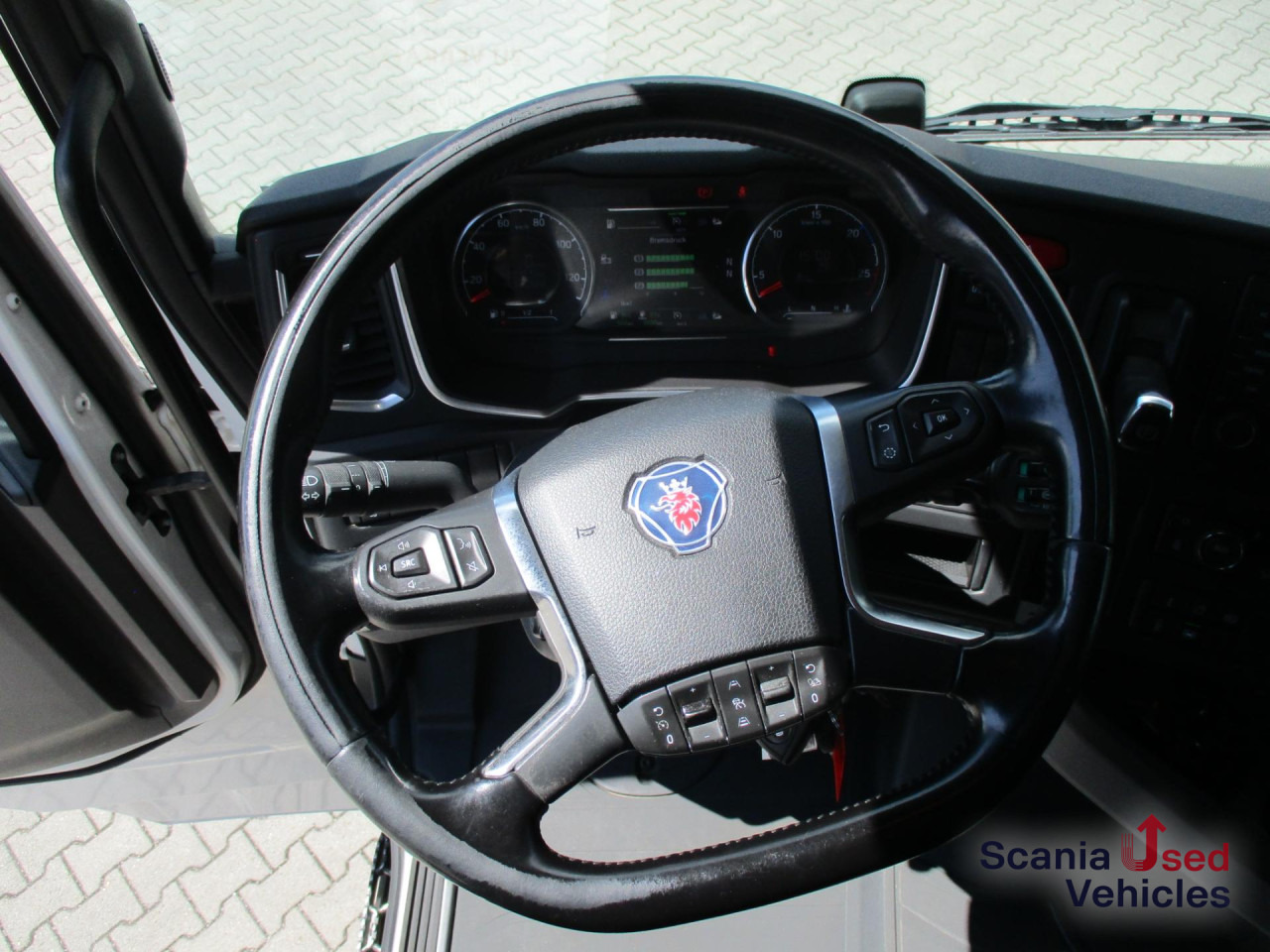 SCANIA S 450 A4x2NA - Vilkikas: foto 2 SCANIA S 450 A4x2NA - Vilkikas: foto 2