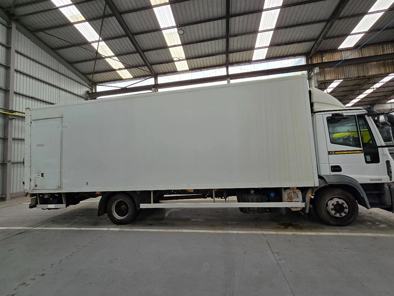 Iveco EuroCargo 120 E22 / MANUEL / EURO 5 / AIRCO - Furgonas sunkvežimis: foto 4 Iveco EuroCargo 120 E22 / MANUEL / EURO 5 / AIRCO - Furgonas sunkvežimis: foto 4