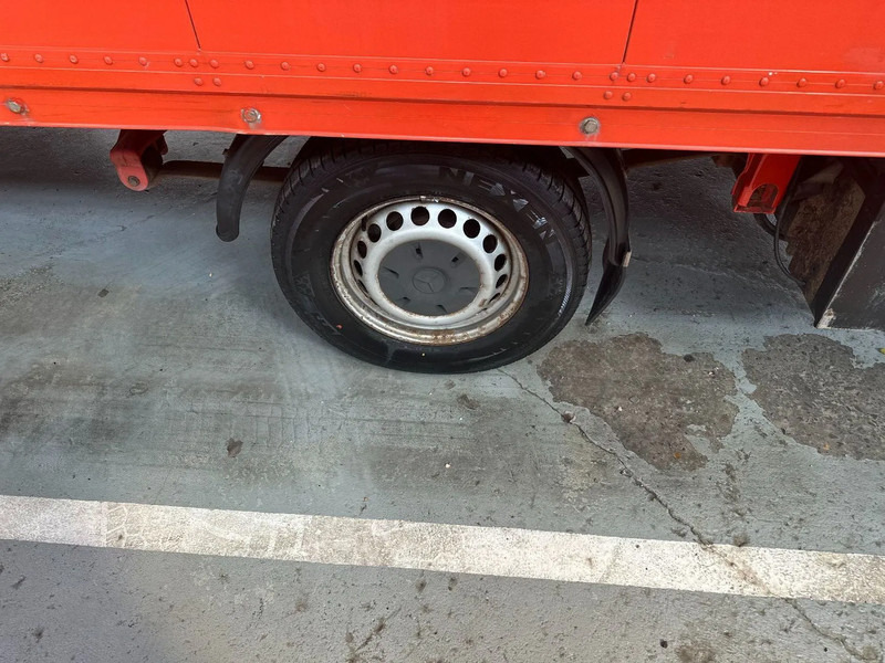 Mercedes-Benz Sprinter 316 - Furgonas su krovinių dėže: foto 4 Mercedes-Benz Sprinter 316 - Furgonas su krovinių dėže: foto 4