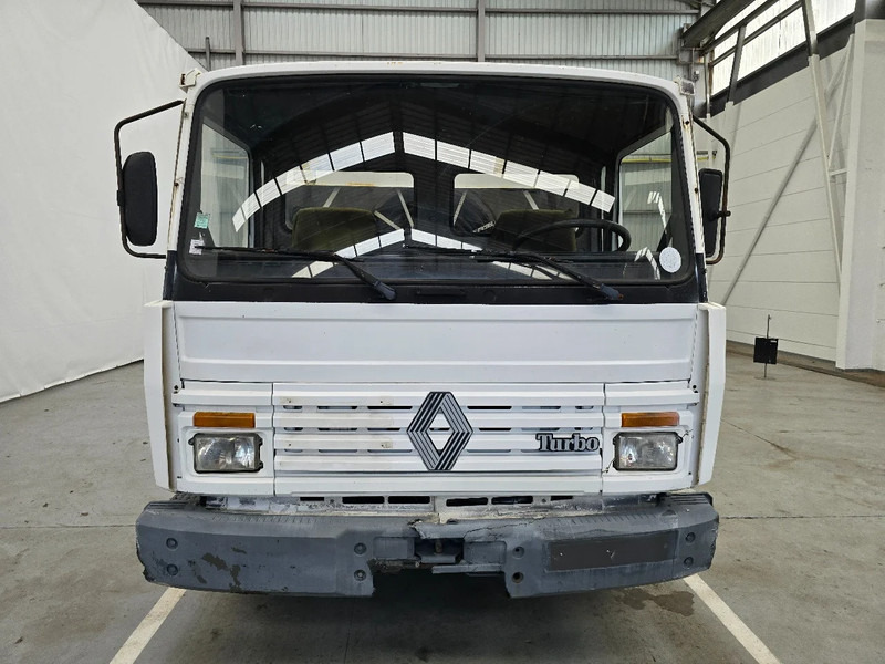 Renault Midliner 150 S / 4000L + 3000L = 7000L / LAMMES - BLATT - SPRING - Autocisterna: foto 2 Renault Midliner 150 S / 4000L + 3000L = 7000L / LAMMES - BLATT - SPRING - Autocisterna: foto 2