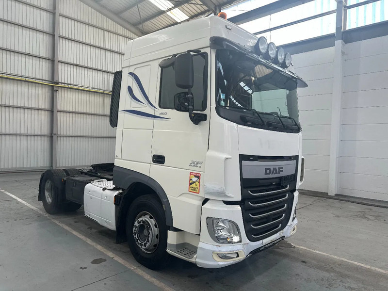 DAF XF 106.460 SPACECAB - Vilkikas: foto 5 DAF XF 106.460 SPACECAB - Vilkikas: foto 5