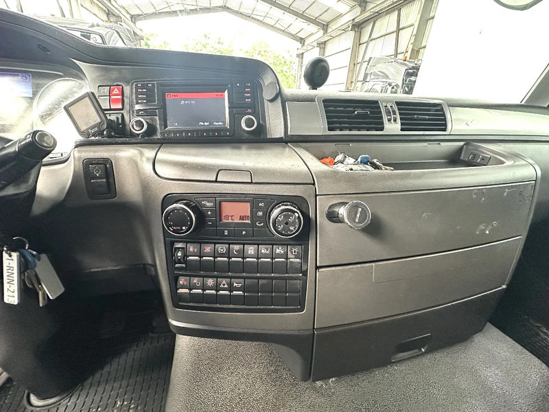 Vilkikas MAN TGS 18.360 AIRCO: foto 12