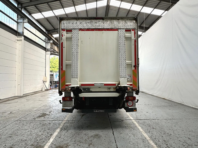 Volvo FM 330 / Essieu relevable et directionnel / Steerable lift axle / Lift as en stuuras - Tentinis sunkvežimis: foto 4 Volvo FM 330 / Essieu relevable et directionnel / Steerable lift axle / Lift as en stuuras - Tentinis sunkvežimis: foto 4