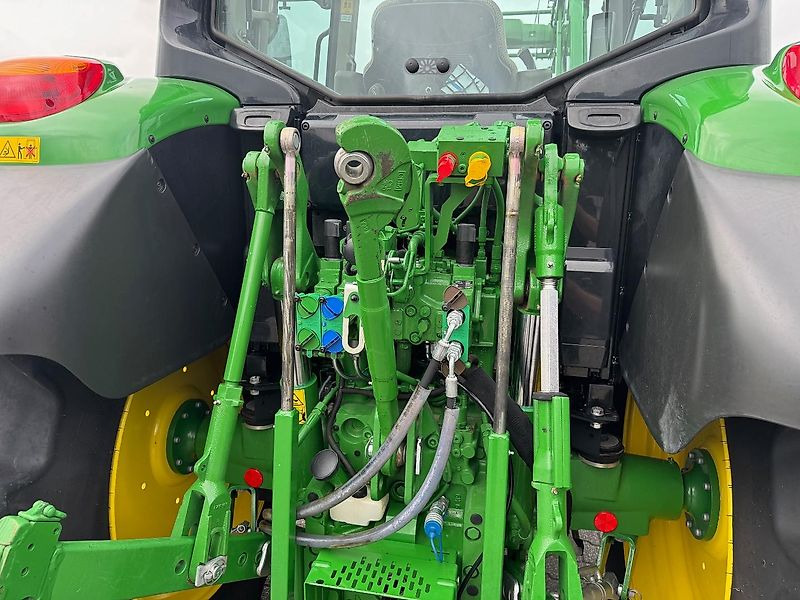 John Deere 6100M + VOORLADER 2024 710 UUR!!! - Traktorius: foto 4 John Deere 6100M + VOORLADER 2024 710 UUR!!! - Traktorius: foto 4