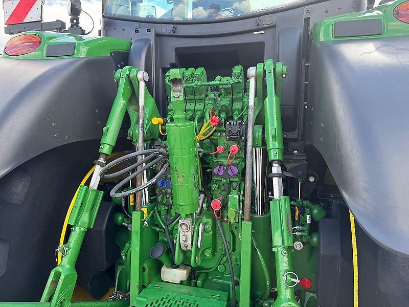 John Deere 6R250 AP 50KM G5-PLUS FH+FA 2024 2500 UUR!!! - Traktorius: foto 4 John Deere 6R250 AP 50KM G5-PLUS FH+FA 2024 2500 UUR!!! - Traktorius: foto 4