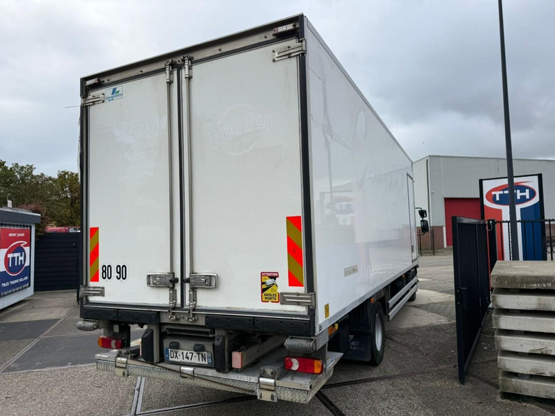 Renault D210.14 Frigobox Multitemp + Taillift CARRIER SUPRA 850 - Refrižeratorius sunkvežimis: foto 4 Renault D210.14 Frigobox Multitemp + Taillift CARRIER SUPRA 850 - Refrižeratorius sunkvežimis: foto 4