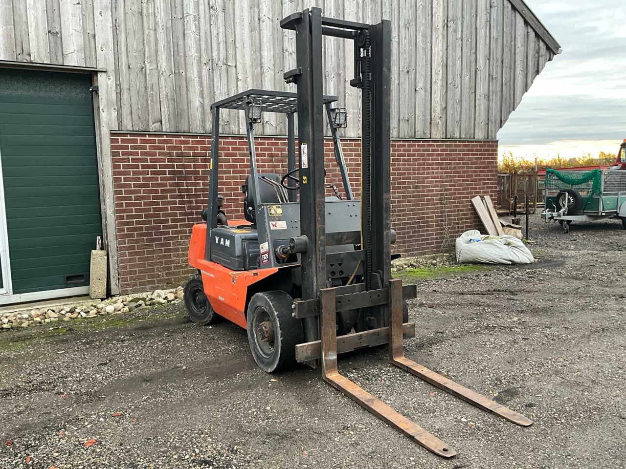 1991 YAM / TOYOTA FD-25 - Šakinis krautuvas: foto 4 1991 YAM / TOYOTA FD-25 - Šakinis krautuvas: foto 4