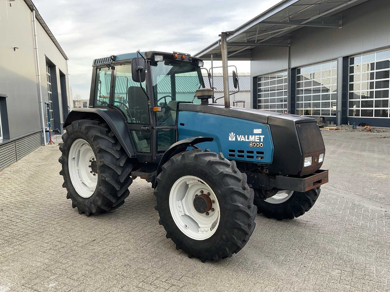 1993 VALMET 8000 HI-TROL FOUR WHEEL DRIVE FARM TRACTOR - Traktorius: foto 4 1993 VALMET 8000 HI-TROL FOUR WHEEL DRIVE FARM TRACTOR - Traktorius: foto 4