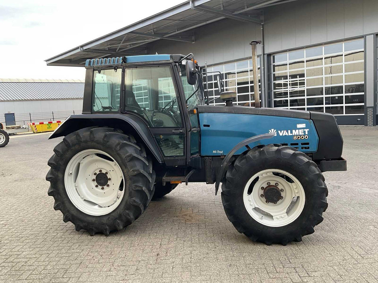 1993 VALMET 8000 HI-TROL FOUR WHEEL DRIVE FARM TRACTOR - Traktorius: foto 5 1993 VALMET 8000 HI-TROL FOUR WHEEL DRIVE FARM TRACTOR - Traktorius: foto 5
